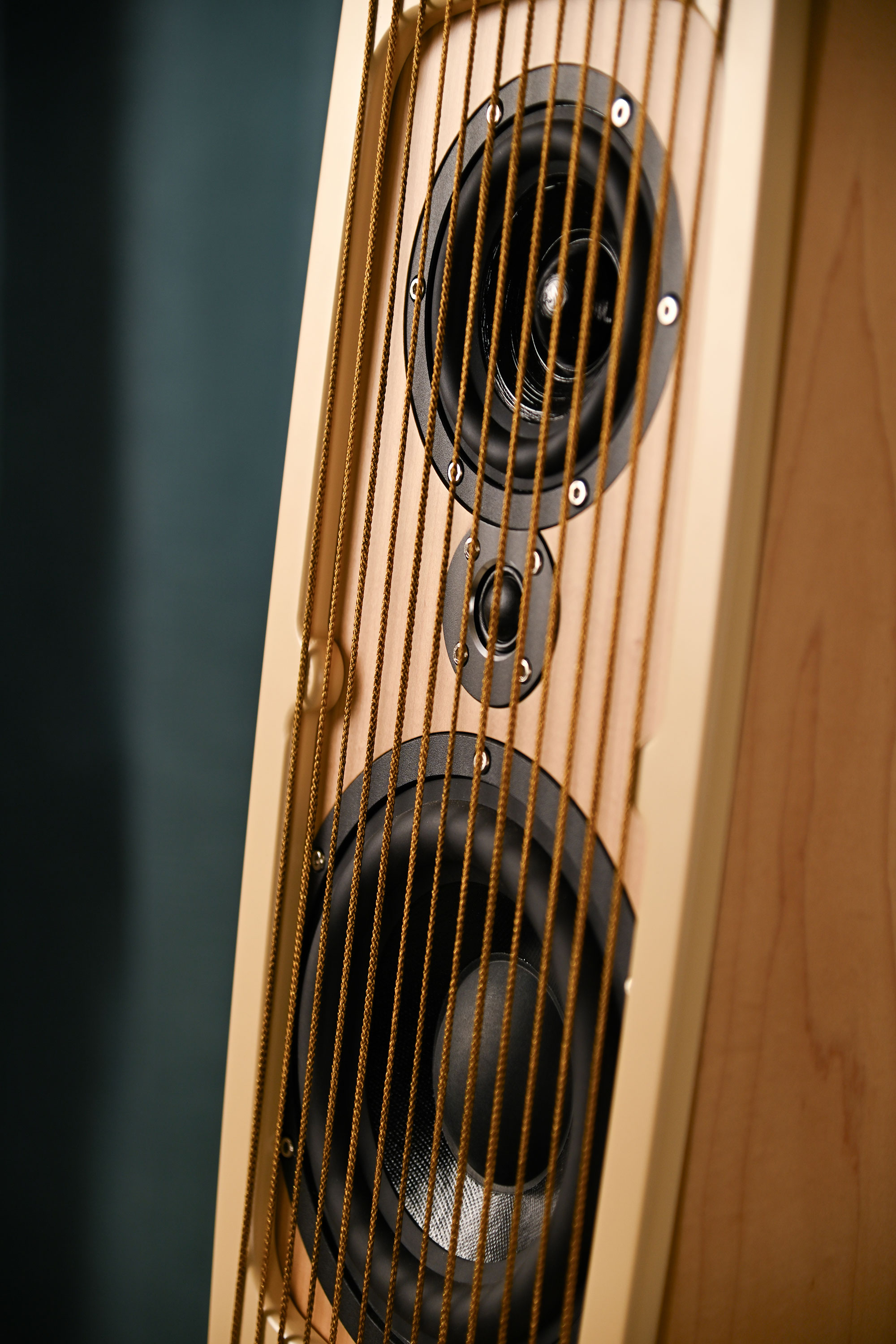 IVORY H-1 Pro+ - Side view